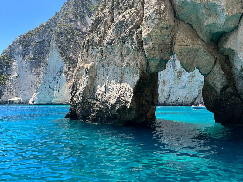 shipwreck blue caves zakynthos tour