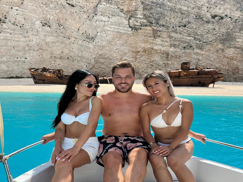 shipwreck blue caves zakynthos tour
