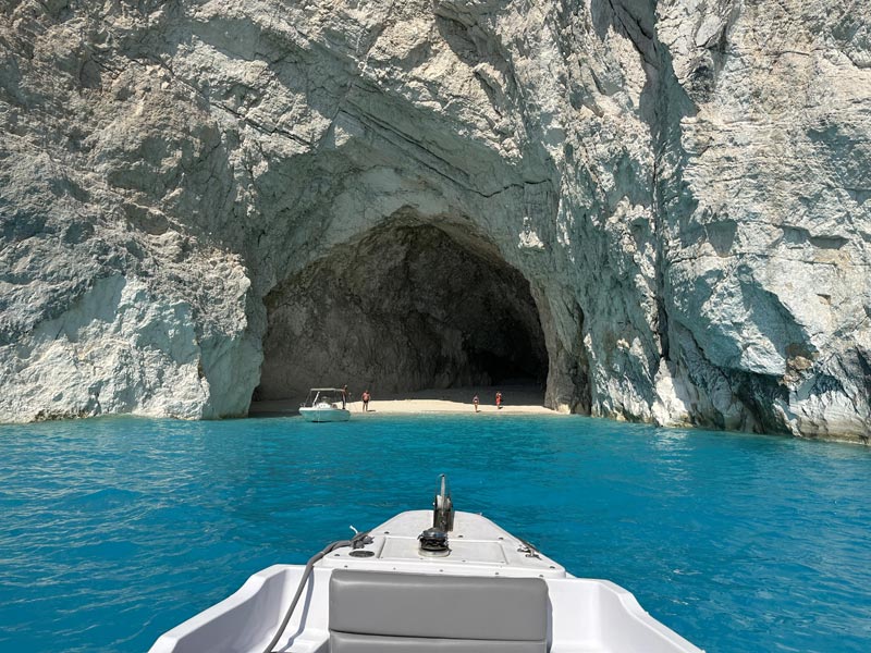 shipwreck blue caves zakynthos tour