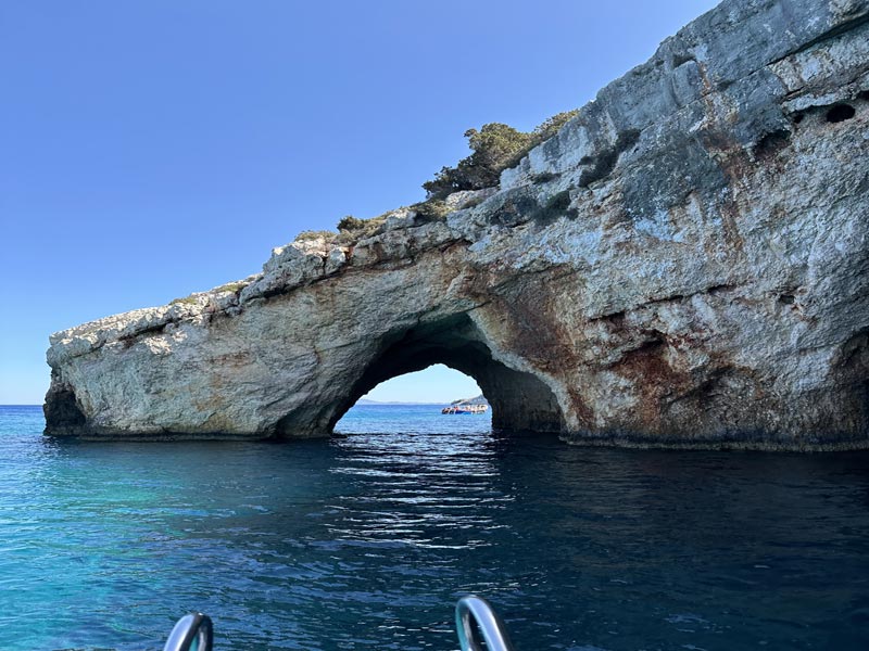 shipwreck blue caves zakynthos tour
