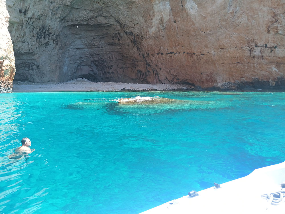 zakynthos tour marathonisi keri caves